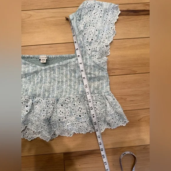 AE Blouse - Picture 8 of 9